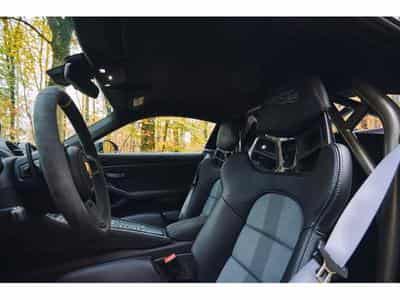 Porsche Cayman GT4 RS Weissach (2023) - Photo 2