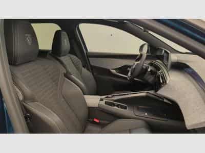 Peugeot 5008 HYBRID 145CH E-DCS6 GT (2025) - Photo 9