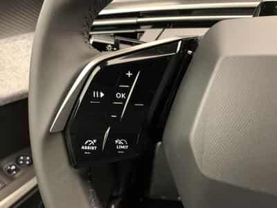 Peugeot 5008 Hybrid 145 e-DCS6 Allure (2026) - Photo 15