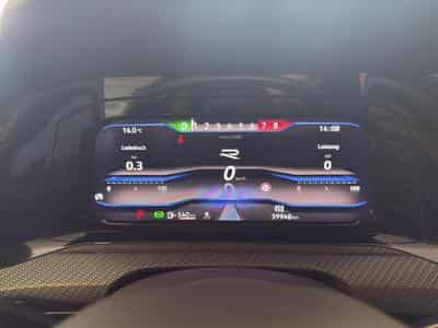 VW Golf PERFORMANCE (2024) - Photo 11