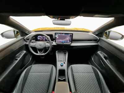 VW T-Roc R-Line+DSG+P.Park+P.Tech.+P.Design+Harman (2025) - Photo 2
