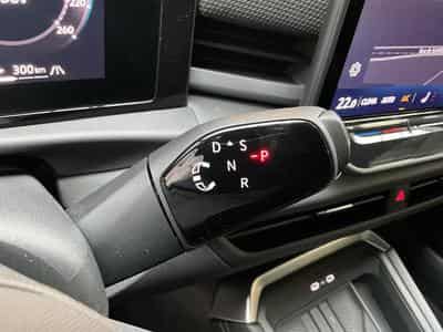 VW T-Roc R-Line+DSG+P.Park+P.Tech.+P.Design+Harman (2025) - Photo 12
