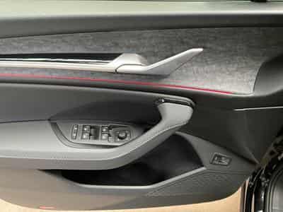 Skoda Kodiaq Selection+DSG+4x4+P.Simply&Clever+LM19+P.Light+P.Optic+P.con (2025) - Photo 14