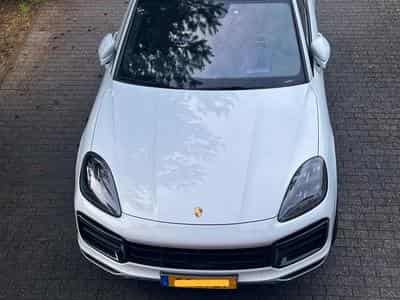 Porsche Cayenne Turbo (2019) - Photo 2