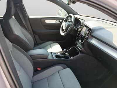 Volvo XC40 B3 Core / Essence (2025) - Photo 15