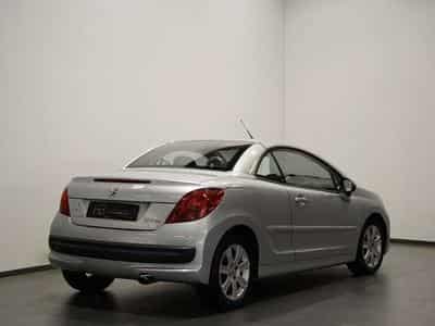 Peugeot 207 Sport *Einparkhilfe *Windschott *Winter-P (2009) - Photo 5