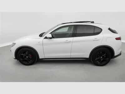 Alfa-Romeo Stelvio 2.2 MJD TI **AUTO/CUIR/CAMERA/SG CH/FULL LED** (2022) - Photo 3