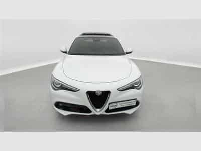 Alfa-Romeo Stelvio 2.2 MJD TI **AUTO/CUIR/CAMERA/SG CH/FULL LED** (2022) - Photo 4