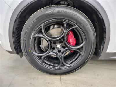 Alfa-Romeo Stelvio 2.2 MJD TI **AUTO/CUIR/CAMERA/SG CH/FULL LED** (2022) - Photo 6