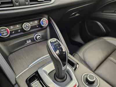 Alfa-Romeo Stelvio 2.2 MJD TI **AUTO/CUIR/CAMERA/SG CH/FULL LED** (2022) - Photo 12