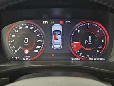Volvo XC40 Momentum D4 AWD 190 CV (2019) - Photo 13