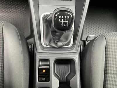 VW Caddy P.Cool&Sound+AHK+App-Connect+7Sitze (2026) - Photo 12