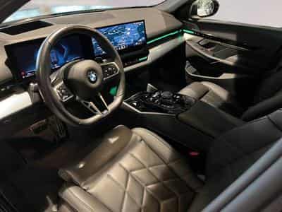 BMW 520 520d xDrive Touring M sport (2025) - Photo 10