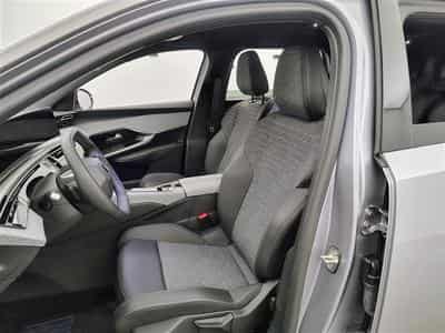 Peugeot 5008 1.2 HYBRID 145cv e-DSC6 Allure 7PL / NAVI / CAMERA360° (2025) - Photo 7