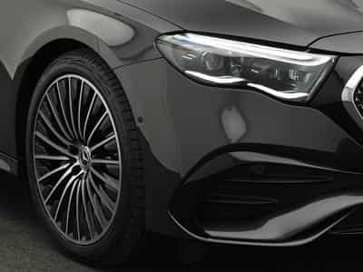 Mercedes E 220 d AMG-Line Premium (2025) - Photo 9