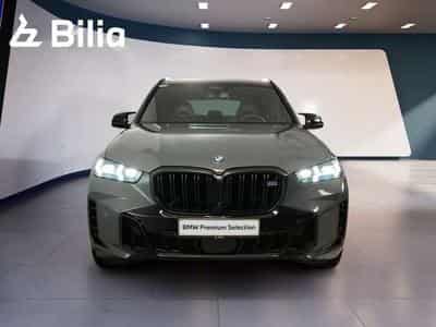 BMW X5 M60i xDrive (2023) - Photo 2