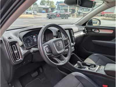 Volvo XC40 D3 MOMENTUM AUTOMATIQUE 2.0D 150 (2019) - Foto 6