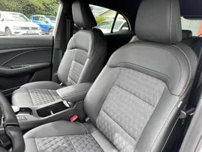 MG MG3 1.5 HYBRID+ 195 LUXURY (2026) - Photo 12