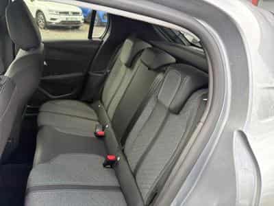 Peugeot 208 1.2 100 ALLURE (2025) - Photo 14