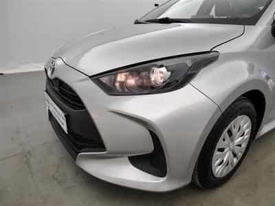 Toyota Yaris 1.5i VVT-i Hybrid E-CVT CARPLAY / CLIM (2025) - Foto 15