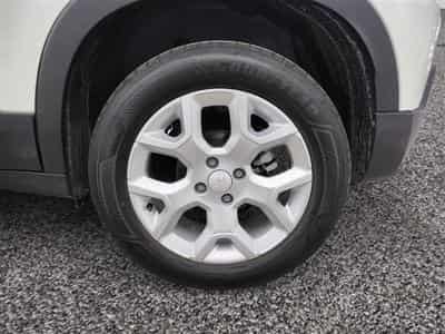 Jeep Avenger 1.2 Turbo 100cv Altitude NAVI / FULL LED / CUIR PARTIEL /CAM (2025) - Foto 9