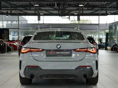 BMW 420 i M Sport Coupé 2.H *19 *H&K *Laser *Carbon (2024) - Foto 8