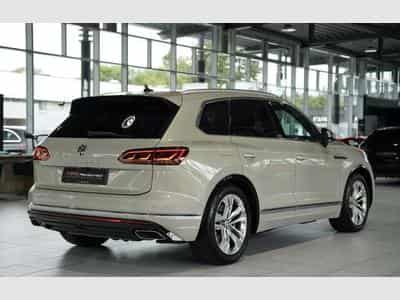 VW Touareg One Million 4M *Kamera *ACC *AHK *H-UP (2020) - Foto 6