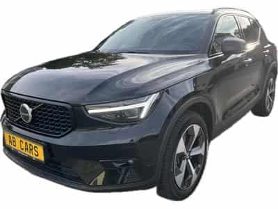 Volvo XC40 B3 Plus Dark DCT (2025) - Foto 1