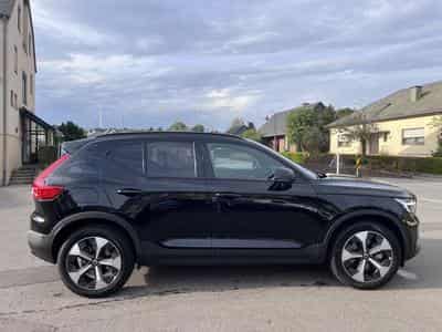 Volvo XC40 B3 Plus Dark DCT (2025) - Foto 4
