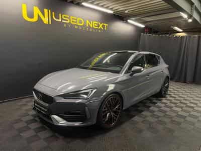 Cupra Leon VZ 2.0 TSI 301cv CAMERA / TOIT PANORAMIQUE (2024) - Foto 1