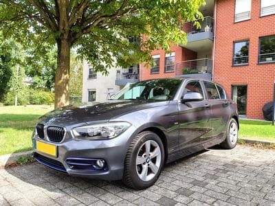 BMW 116 116d Sportline (2017) - Foto 1