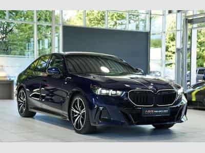 BMW 540 d Limousine xD M Sport Pro 1.H *Pano *Schale (2025) - Photo 6