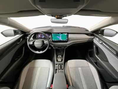 Skoda Octavia Selection+DSG+LODGE+P.Comfort+Light&View+P.Ass.-Drive (2025) - Photo 2