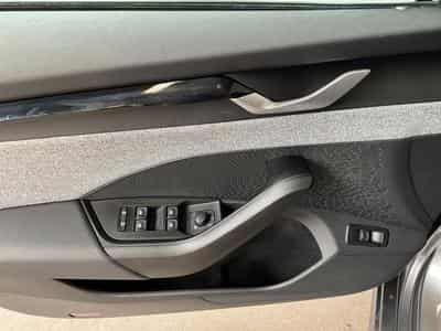 Skoda Octavia Selection+DSG+LODGE+P.Comfort+Light&View+P.Ass.-Drive (2025) - Photo 10