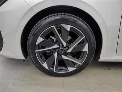 Peugeot 308 1.2 PureTech Allure Pack S-CUIR/NAVI/FULL LED/JA17/PDC (2023) - Photo 6