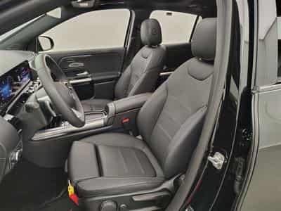 Mercedes GLA 180 AMG Line CUIR/NAVI/FULL LED/JA18 (2025) - Foto 7