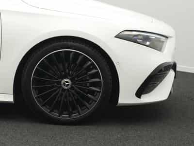 Mercedes A 200 d Multi+Kamera+Ambi+Night (2025) - Foto 8
