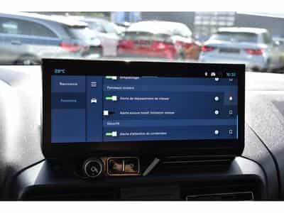 Citroën Berlingo 1.5 BlueHDI 130 EAT8 5 Pl. REGUL SMARTPHONE LED NEUF (2026) - Foto 13