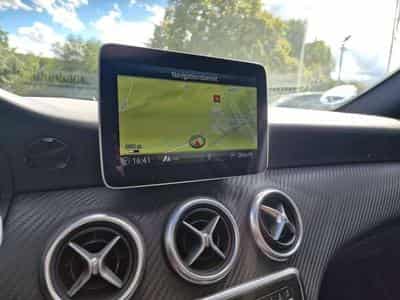 Mercedes A 200 AMG-Line (2017) - Photo 6