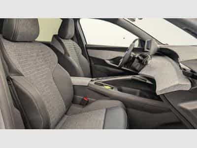 Peugeot 3008 Hybrid 145 e-DCS6 Allure (2025) - Foto 9