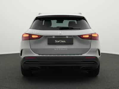 Mercedes GLA 180 AMG-Line (2025) - Photo 4