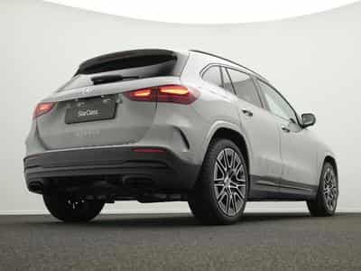 Mercedes GLA 180 AMG-Line (2025) - Photo 11