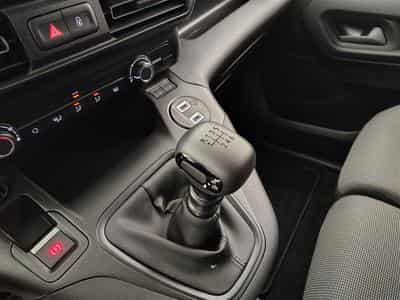 Citroen Berlingo 1.5 BlueHDi 100cv M 3pl. CARPLAY / CAMERA (2026) - Photo 12