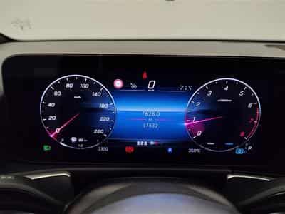 Mercedes GLB 180 Business Line CUIR/NAVI/FULL LED/JA17/PDC (2025) - Foto 9