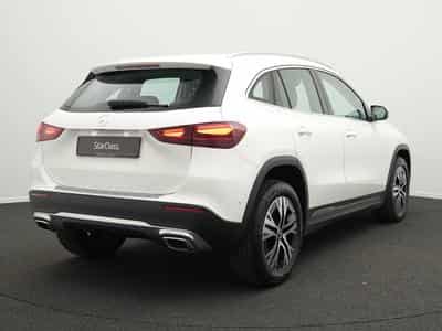 Mercedes GLA 180 Progressive LED+Kamera+Easypack (2025) - Foto 3
