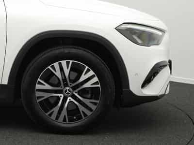 Mercedes GLA 180 Progressive LED+Kamera+Easypack (2025) - Foto 8