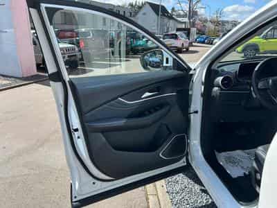 Forthing T5 EVO 1.5 HEV 1.5 FULL HYBRID (2026) - Photo 9