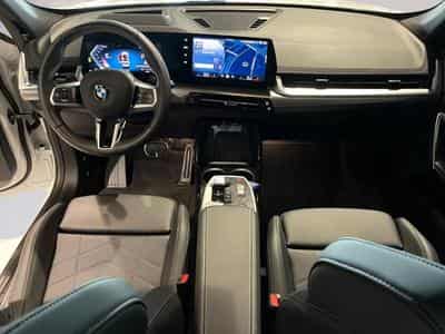 BMW X1 X1 xDrive23i M Sport (2025) - Photo 8