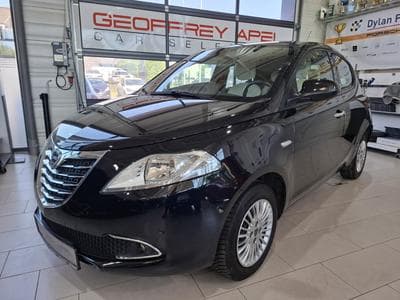Lancia Ypsilon 1.2 1HAND, BLUETOOTH, PDC AV+ARR., (2015) - Foto 1