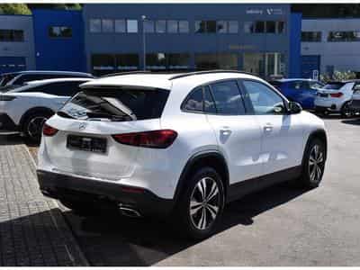 Mercedes GLA 200 Progressive 7G-Tronic PANO GPS CAM LANE (2020) - Photo 4